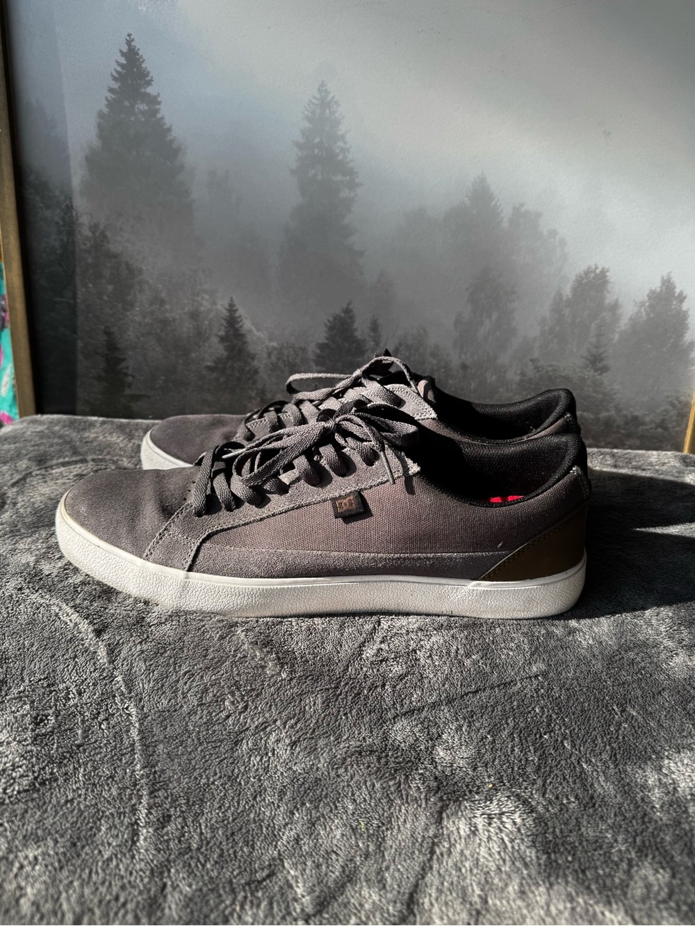 DC Men's Casual Low-Top Canvas Sneakers - Gray